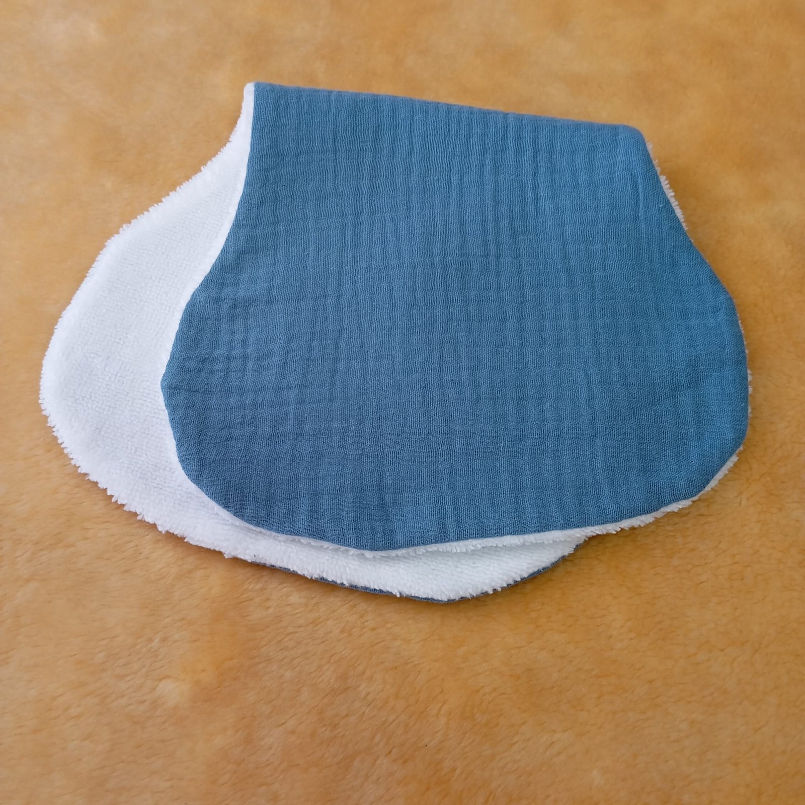 Toalla de Lactancia en Muselina Azul Vintage