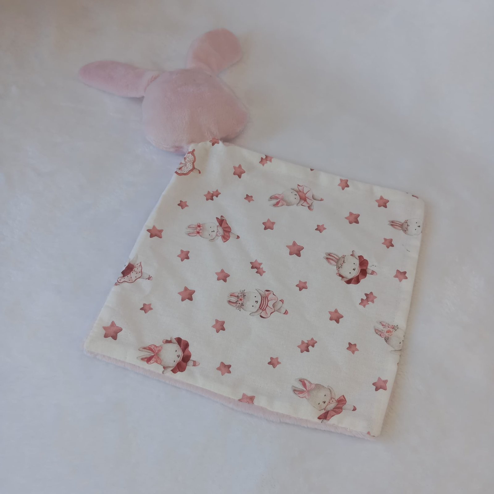 conejita voladora sonajero sensorial