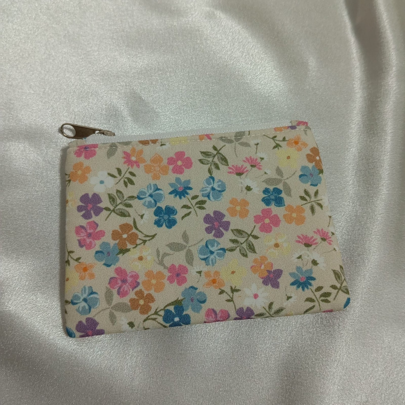 Monedero Flores Primavera, Básico